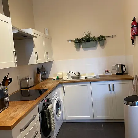Number 10 Service Apartment - Danes Southampton Esterno foto