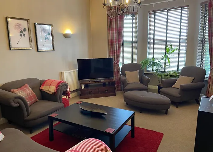 Number 10 Service Apartment - Danes