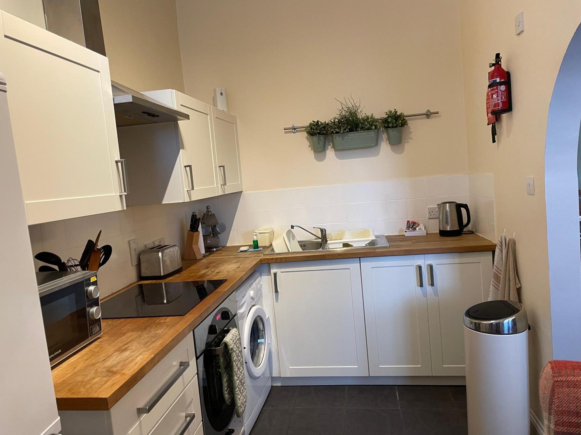 Apartment Number 10 Service - Danes